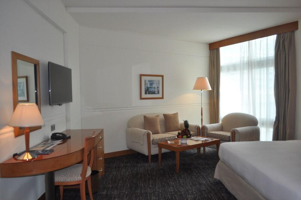 Hotel J5 – Port Saeed Dubai